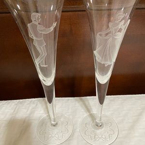 🔥Last Chance 🔥”Disney Ingrid” Cinderella and Prince crystal champagne flutes.